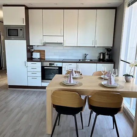 Lomahuoneisto Virpiniemi, Sauna And Free Parking Appartement Oulu